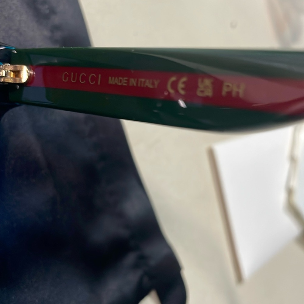 Gucci Logo Rectangular Sunglasses - Clear/Grey Le… - image 5